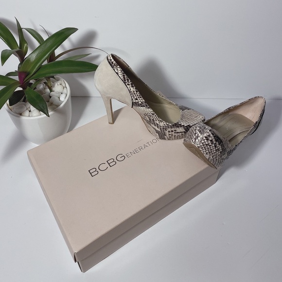 BCBGeneration suede and snake skin heels - Picture 1 of 5